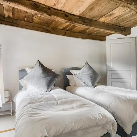 Sleeps 18 With Pool Air Con And Wifi Villa *